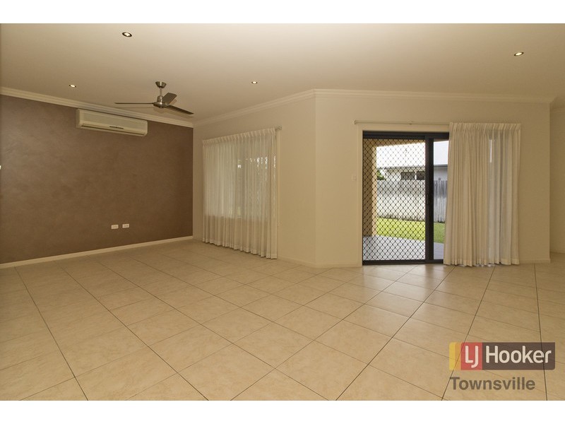 7 Viewpoint Terrace, Idalia QLD 4811