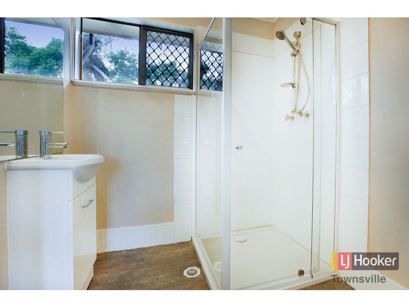 8 Jabiru Avenue, Condon QLD 4815