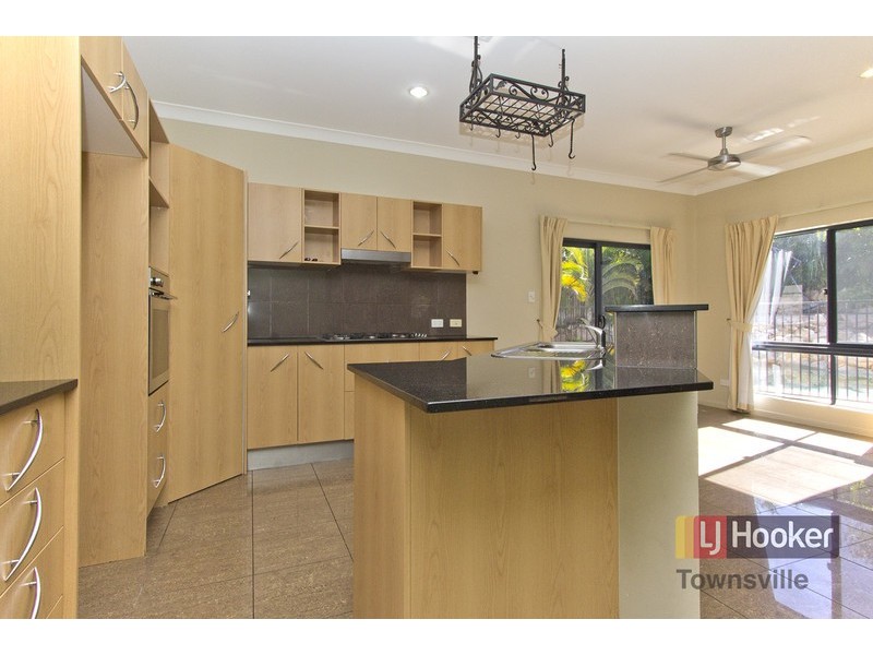 75 Shutehaven Circuit, Bushland Beach QLD 4818