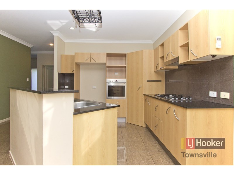 75 Shutehaven Circuit, Bushland Beach QLD 4818