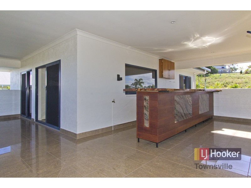 75 Shutehaven Circuit, Bushland Beach QLD 4818