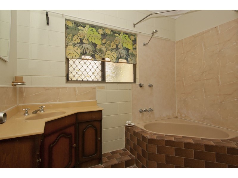 21 Mount Clifton Court, Alligator Creek QLD 4816