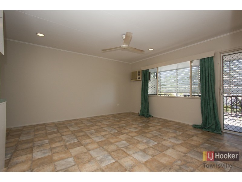 1/13 Moondarga Drive, Cranbrook QLD 4814