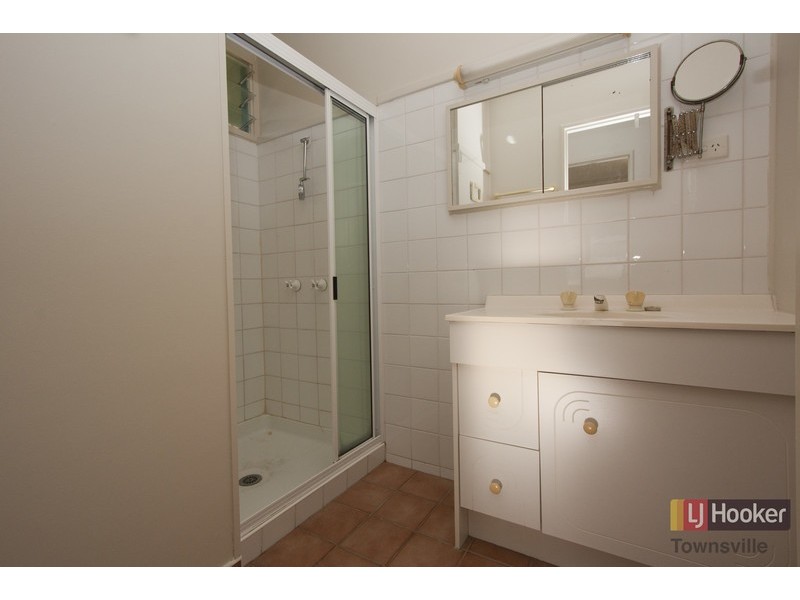 1/13 Moondarga Drive, Cranbrook QLD 4814