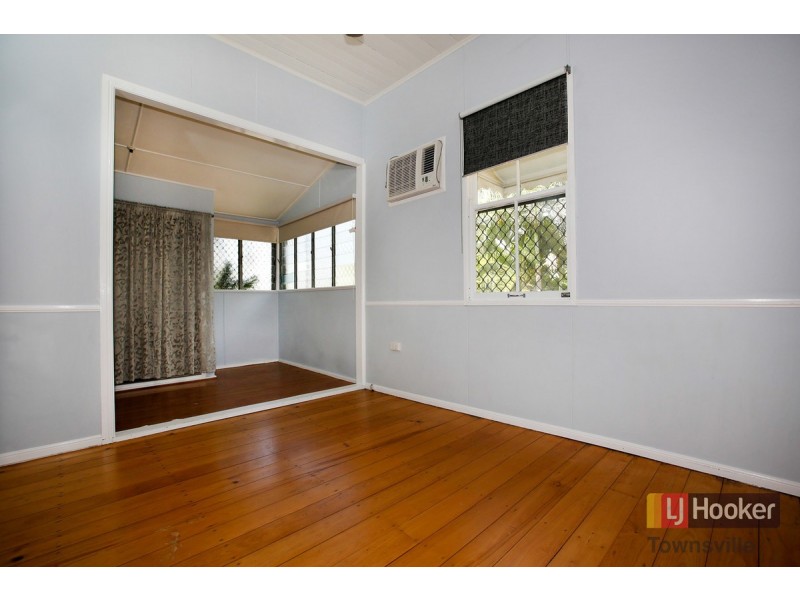 25 Ackers Street, Hermit Park QLD 4812