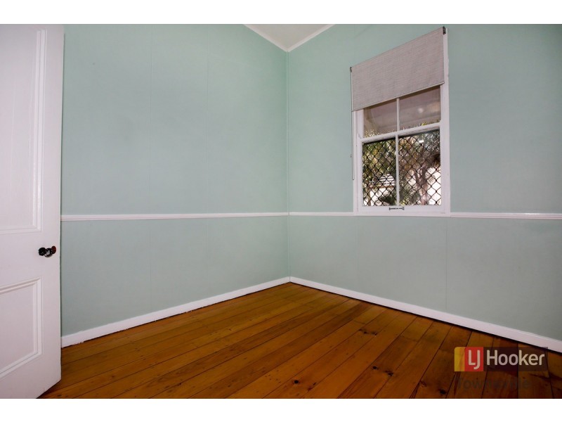 25 Ackers Street, Hermit Park QLD 4812