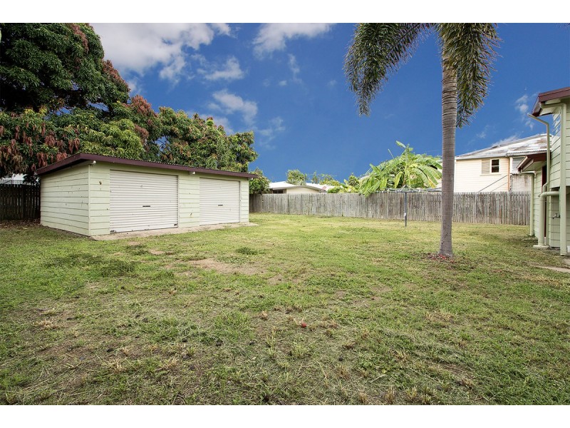 25 Ackers Street, Hermit Park QLD 4812