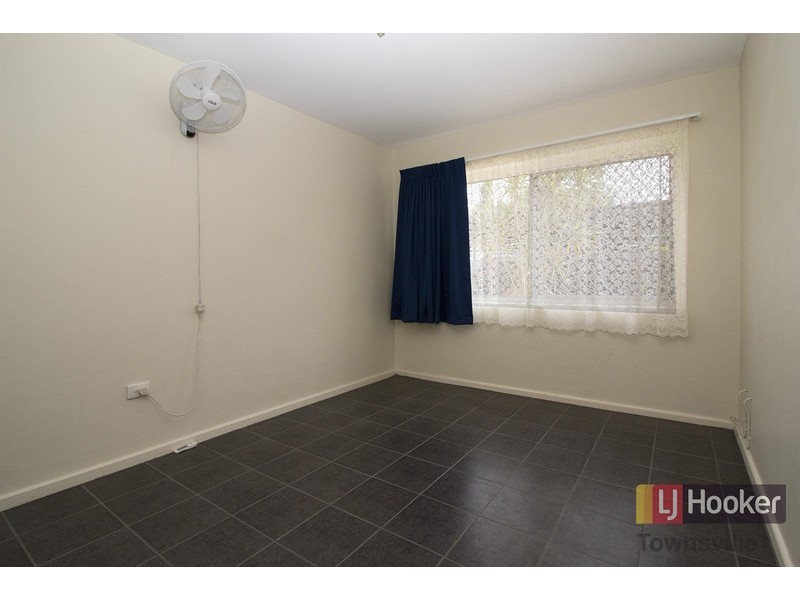 3/18a Carr Street, Hermit Park QLD 4812