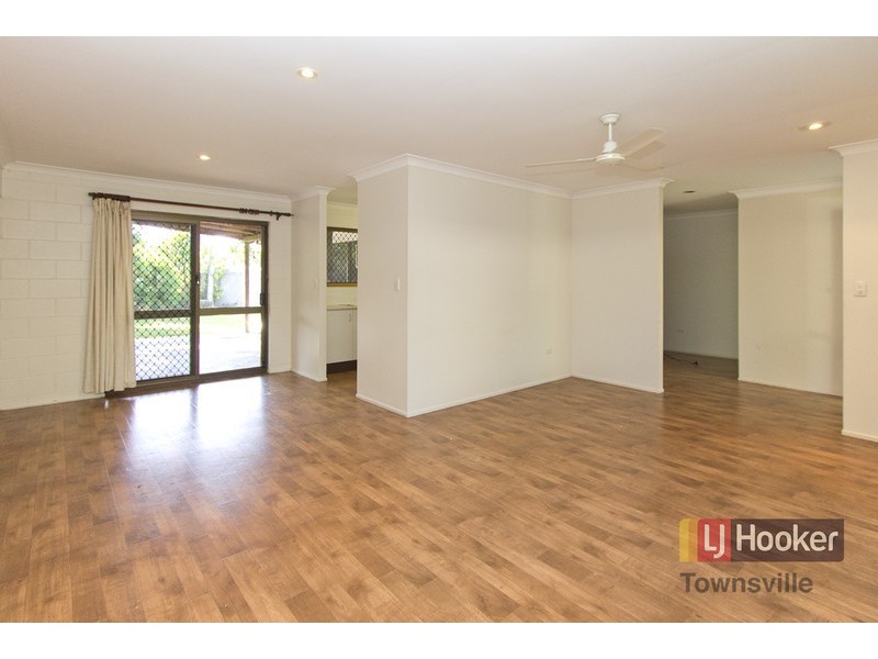 17 Keitley Street, Kirwan QLD 4817