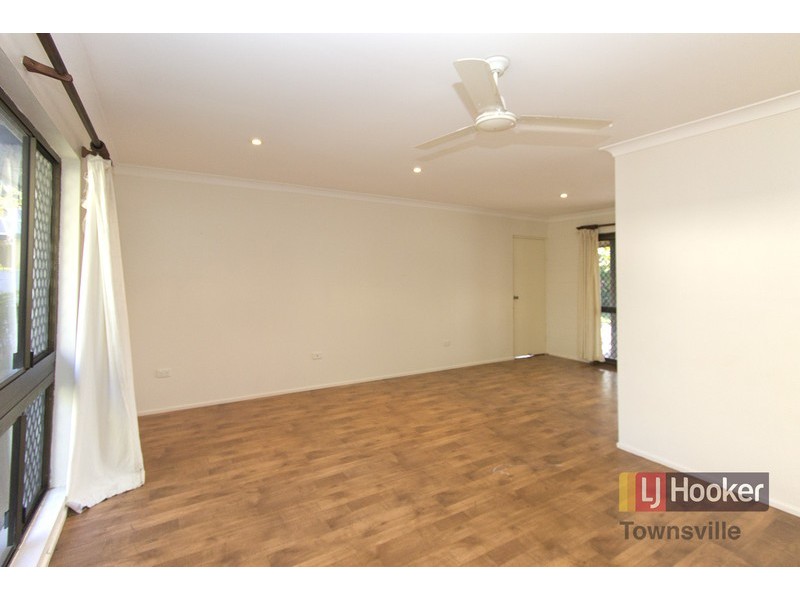 17 Keitley Street, Kirwan QLD 4817