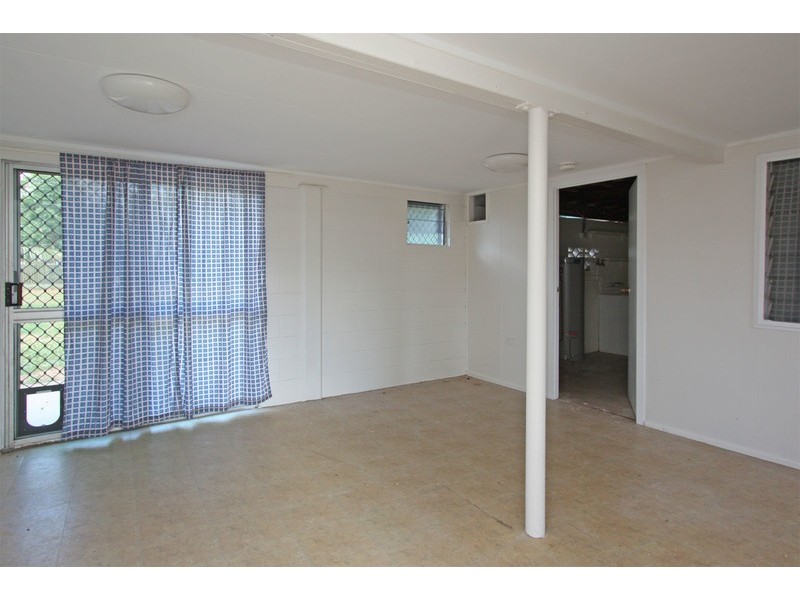 25 Kulgun Crescent, Kelso QLD 4815