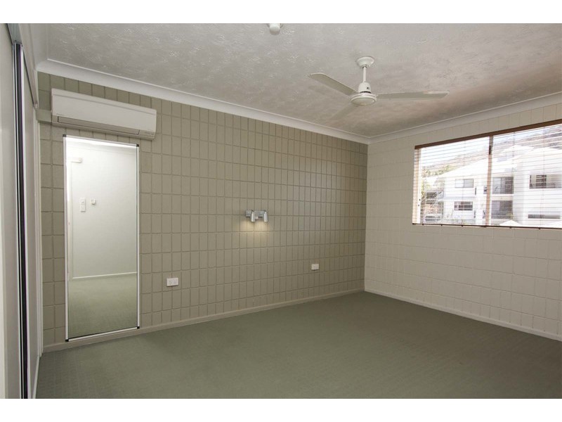 104/15-19 Gregory Street, North Ward QLD 4810