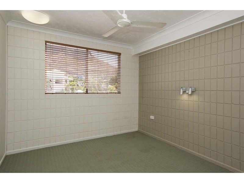 104/15-19 Gregory Street, North Ward QLD 4810