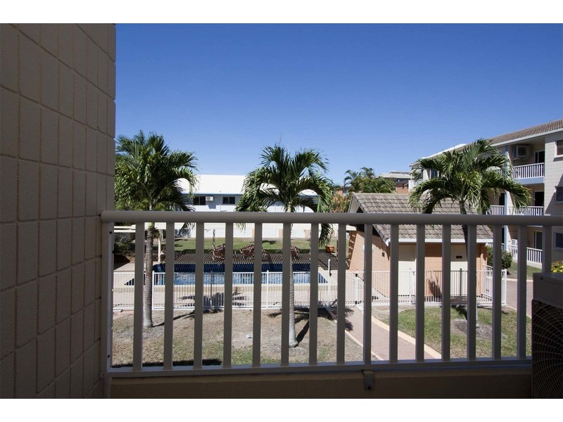 104/15-19 Gregory Street, North Ward QLD 4810