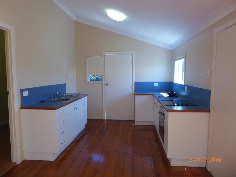 1/9 Tully Street, South Townsville QLD 4810