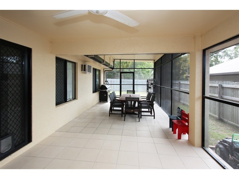 58 Daintree Drive, Bushland Beach QLD 4818