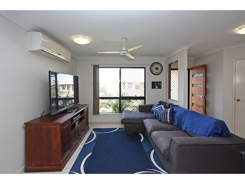 58 Daintree Drive, Bushland Beach QLD 4818