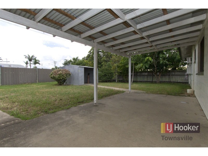 19 Glenrock Drive, Rasmussen QLD 4815
