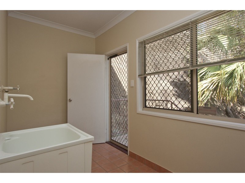 5 Carina Court, Mount Louisa QLD 4814