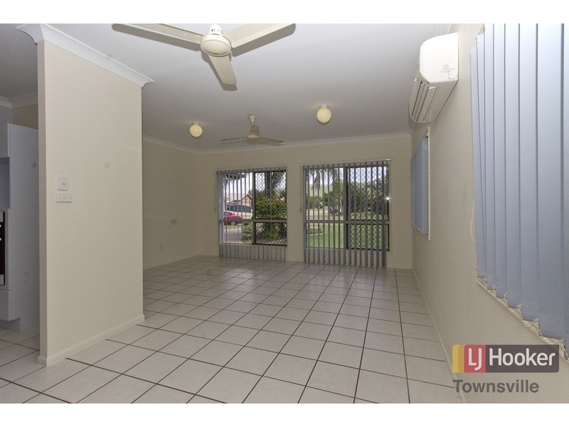 34 Young Circuit, Kirwan QLD 4817