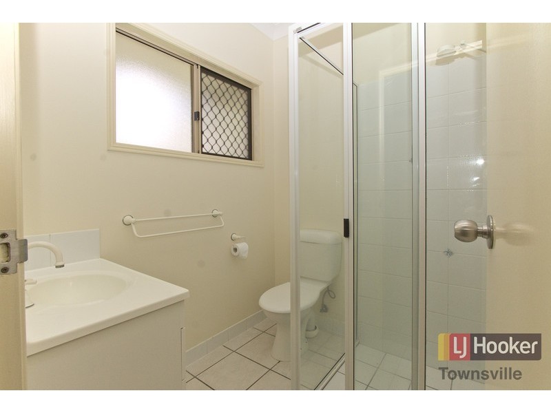 34 Young Circuit, Kirwan QLD 4817