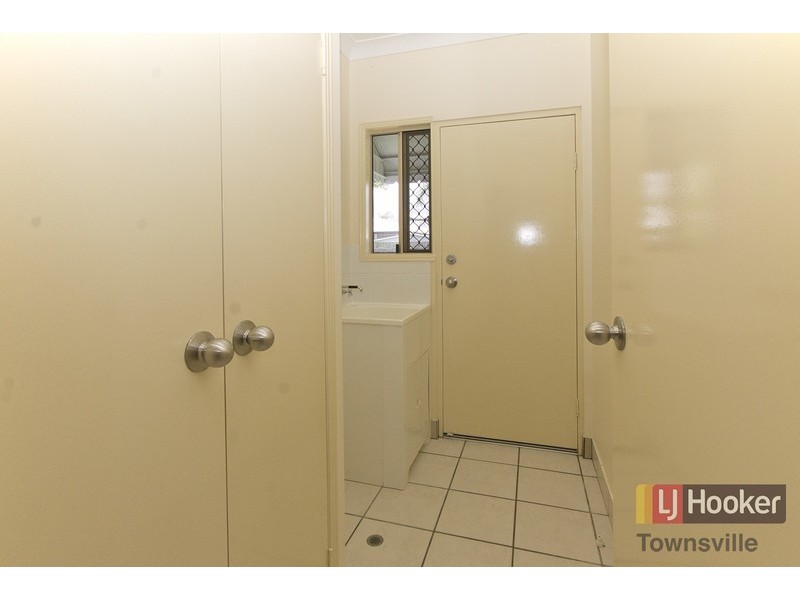 34 Young Circuit, Kirwan QLD 4817