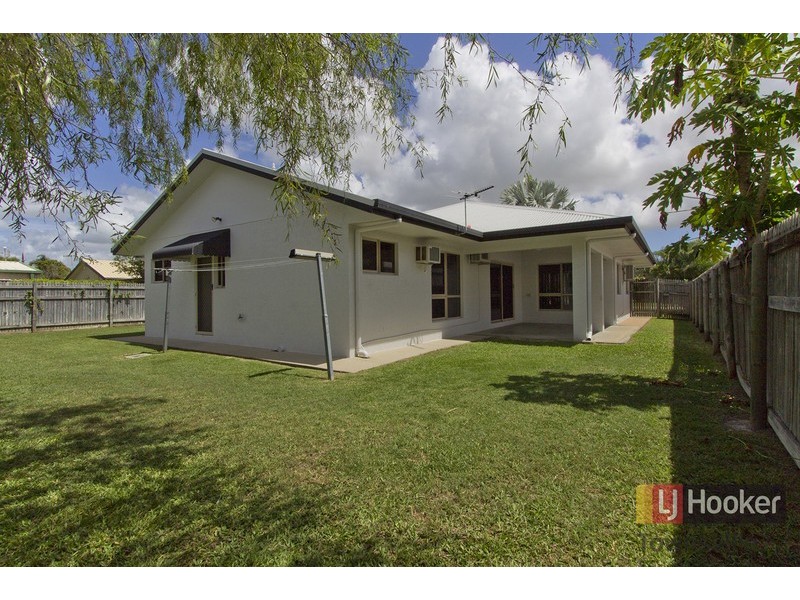 34 Young Circuit, Kirwan QLD 4817