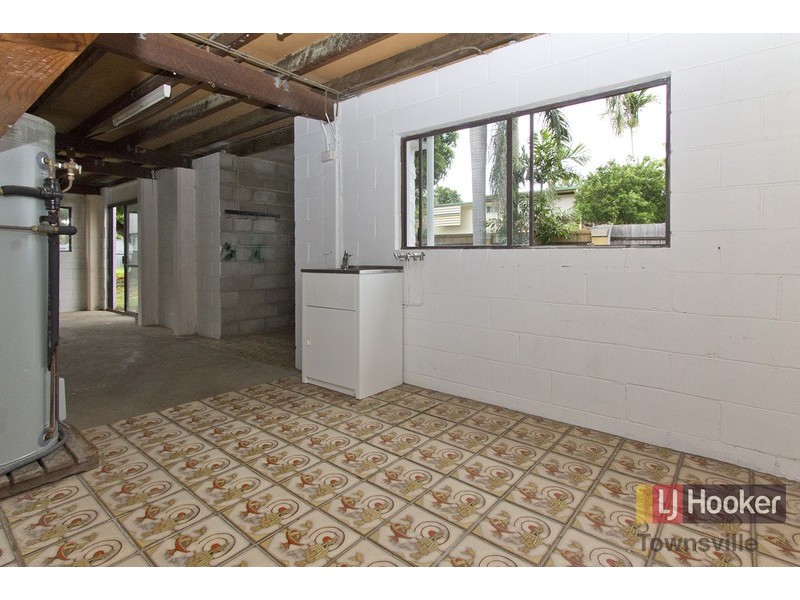 10 Durack Street, Douglas QLD 4814