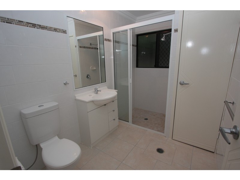 4/25 Surrey Street, Hyde Park QLD 4812