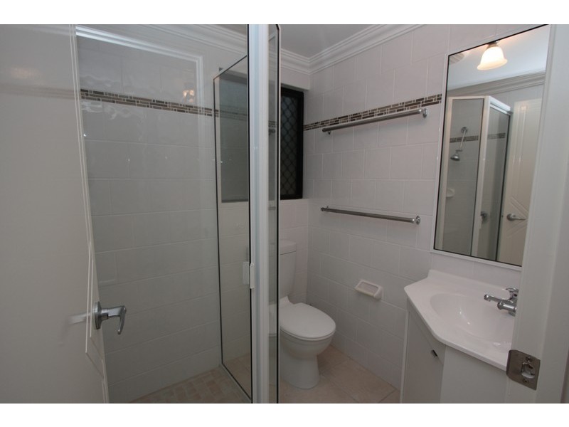 4/25 Surrey Street, Hyde Park QLD 4812