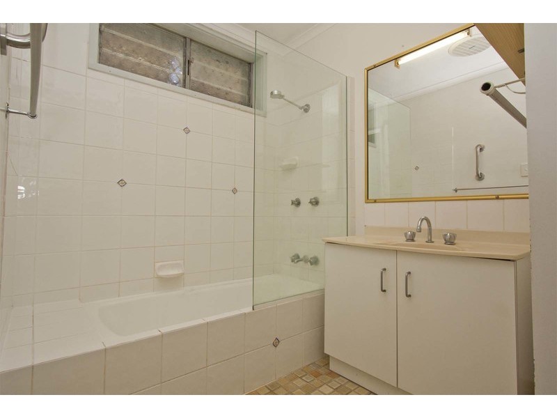 35 Birrahlee Crescent, Kirwan QLD 4817