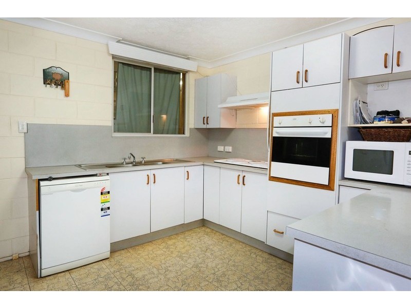 36 Farrell Street, Kirwan QLD 4817