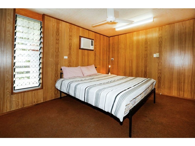 36 Farrell Street, Kirwan QLD 4817