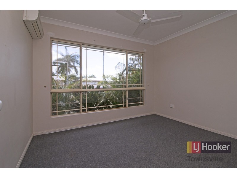 27 Eliza Street, Kelso QLD 4815