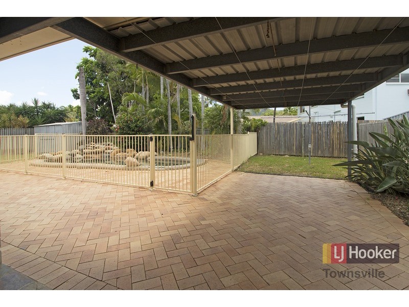 27 Eliza Street, Kelso QLD 4815