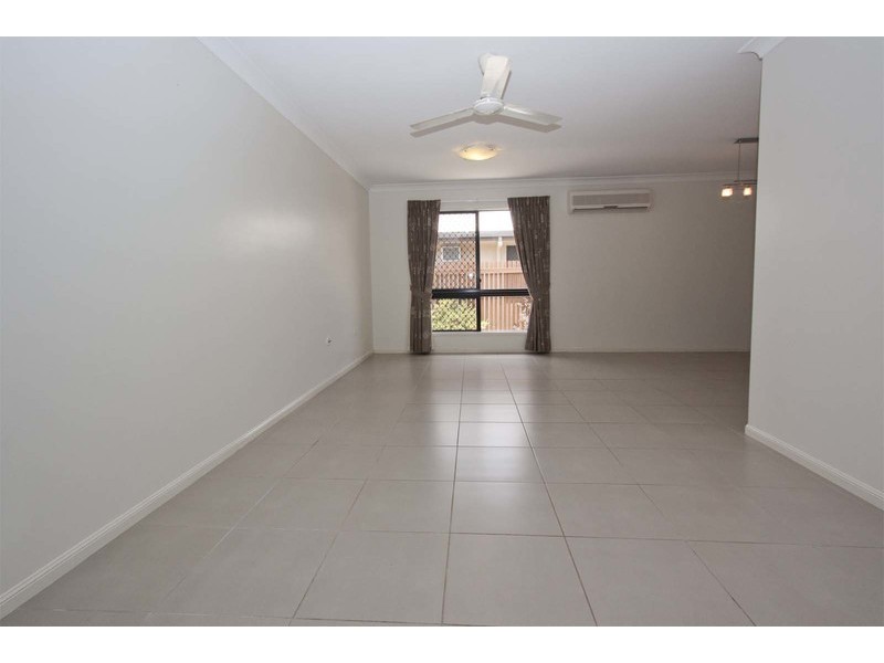 34 Minaret Way, Mount Louisa QLD 4814