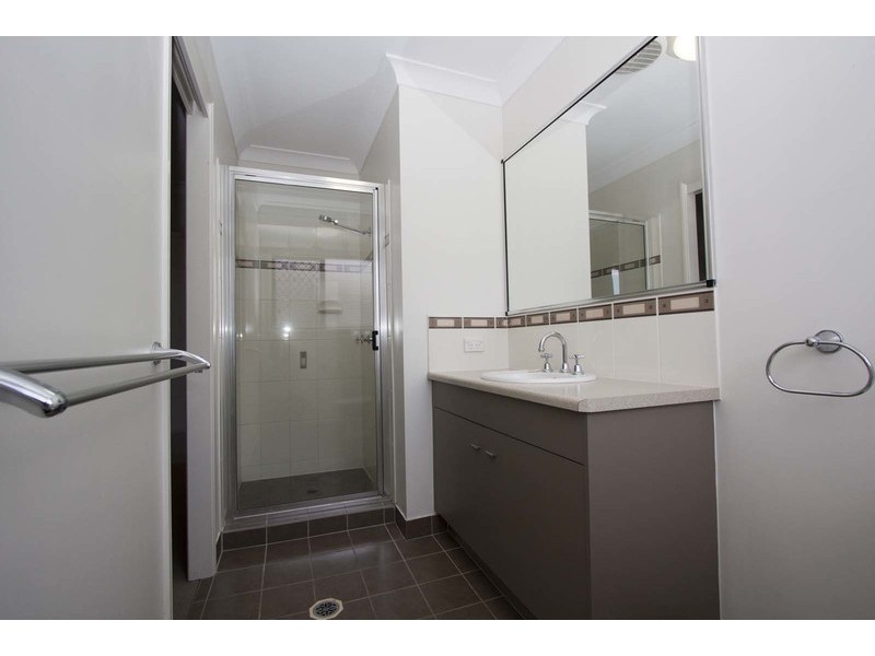 34 Minaret Way, Mount Louisa QLD 4814