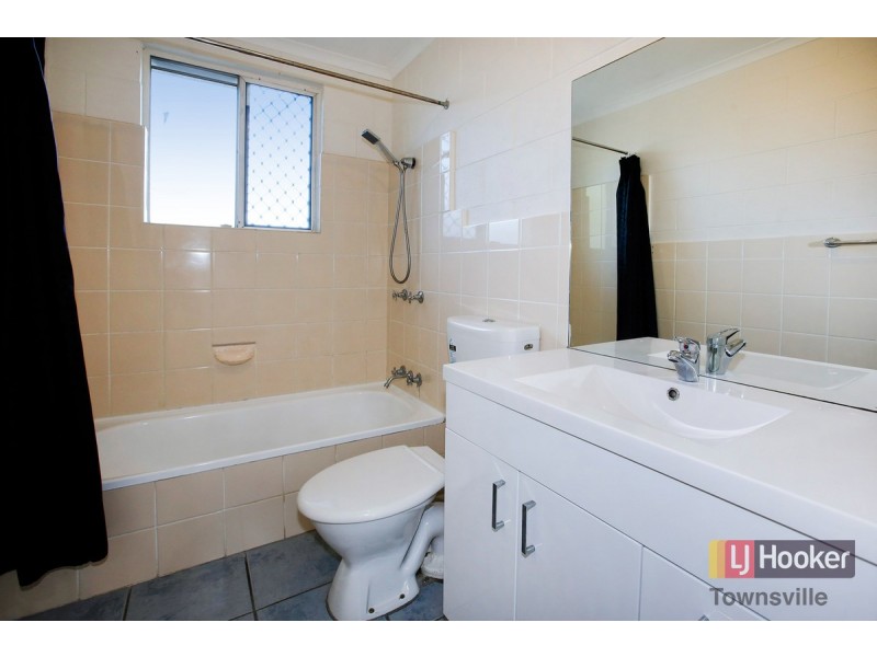 3/20 Carmody Street, Hermit Park QLD 4812