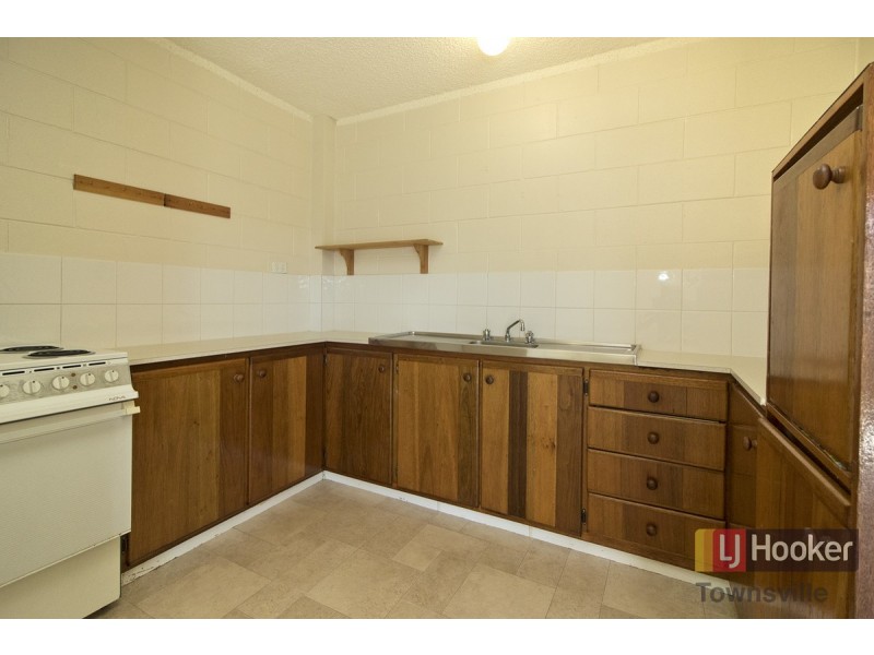 2/5 Narangi Street, Heatley QLD 4814