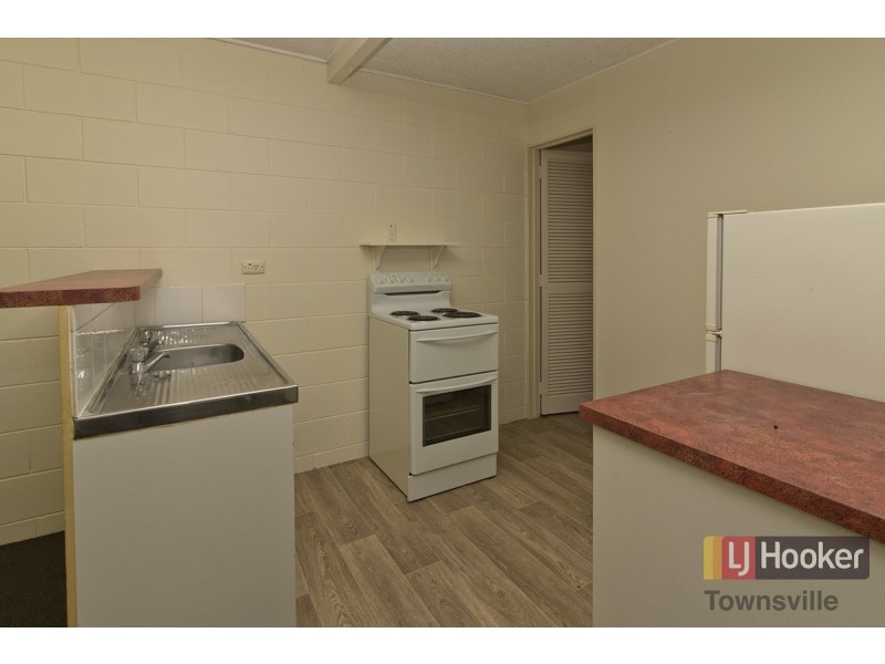 4/123 Harold Street, West End QLD 4810