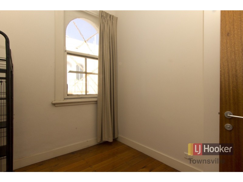 3/54 Denham Street, Townsville City QLD 4810