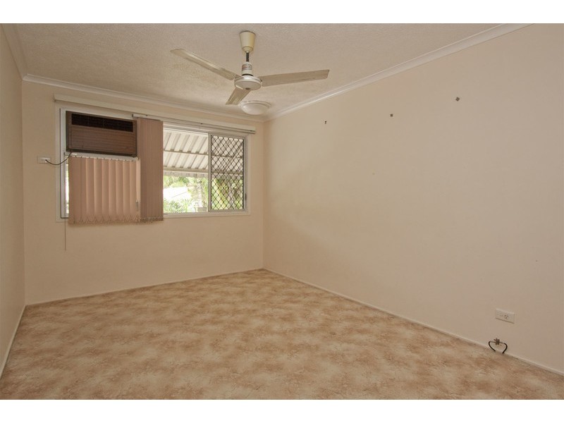 92 Banfield Drive, Mount Louisa QLD 4814