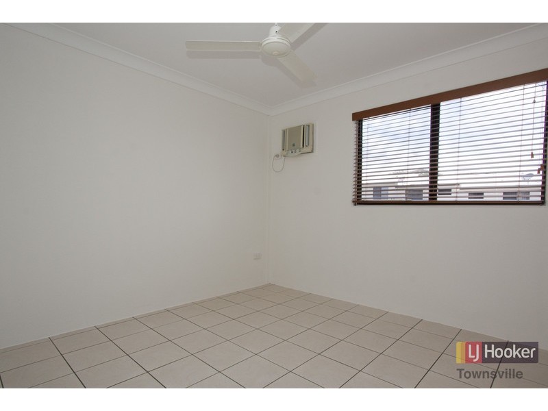 10/2 Freshwater Drive, Douglas QLD 4814