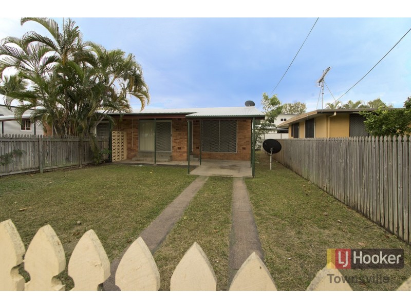 2/7 Burton Street, Mysterton QLD 4812