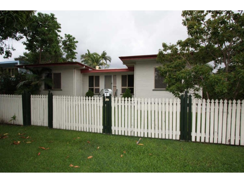 8 Moorina Street, Mundingburra QLD 4812