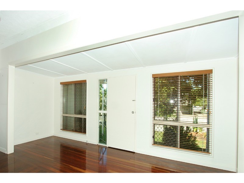 8 Moorina Street, Mundingburra QLD 4812