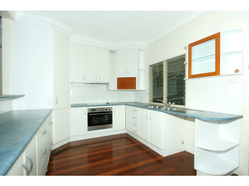 8 Moorina Street, Mundingburra QLD 4812