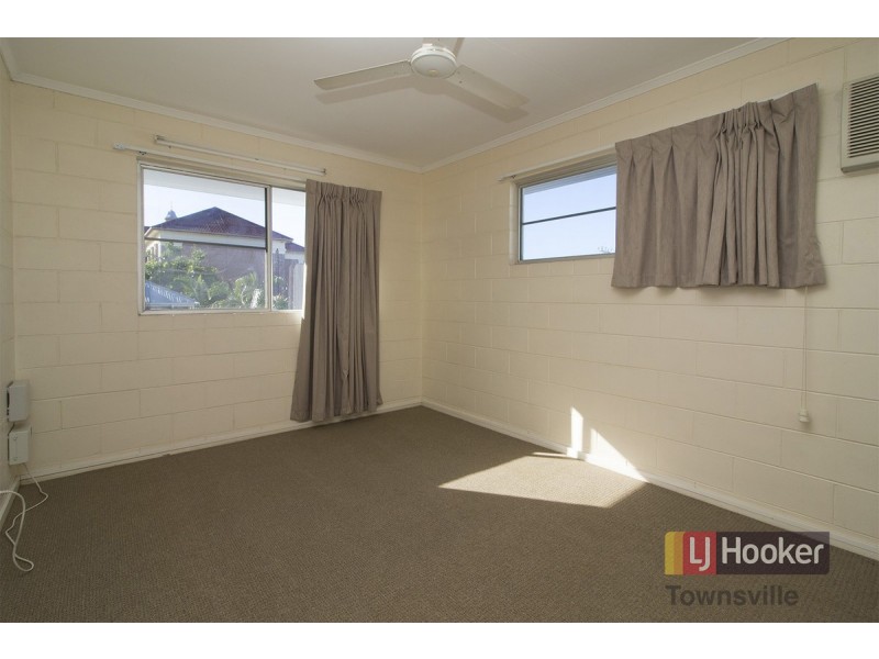 2/6 Lamington Road, West End QLD 4810