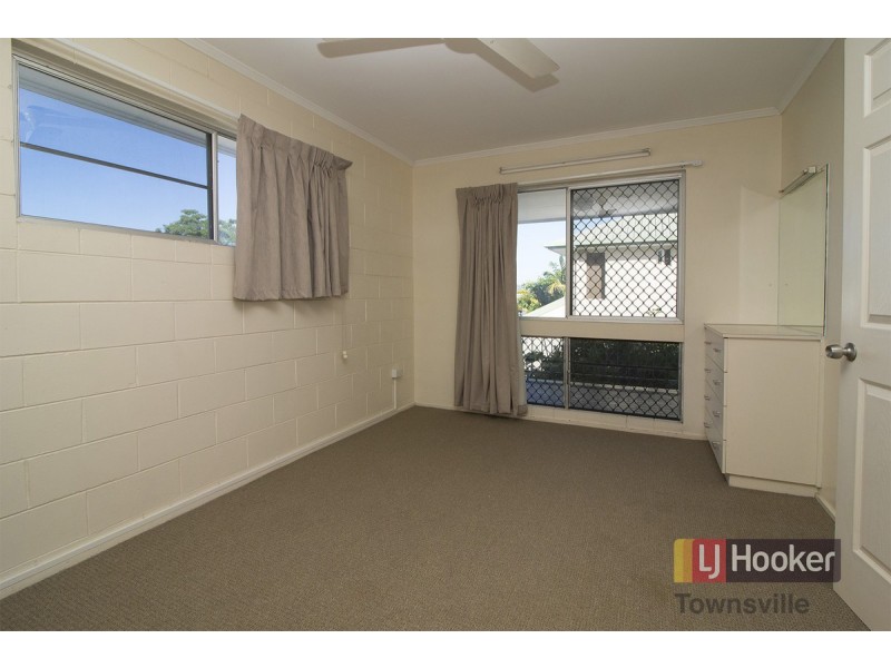 2/6 Lamington Road, West End QLD 4810