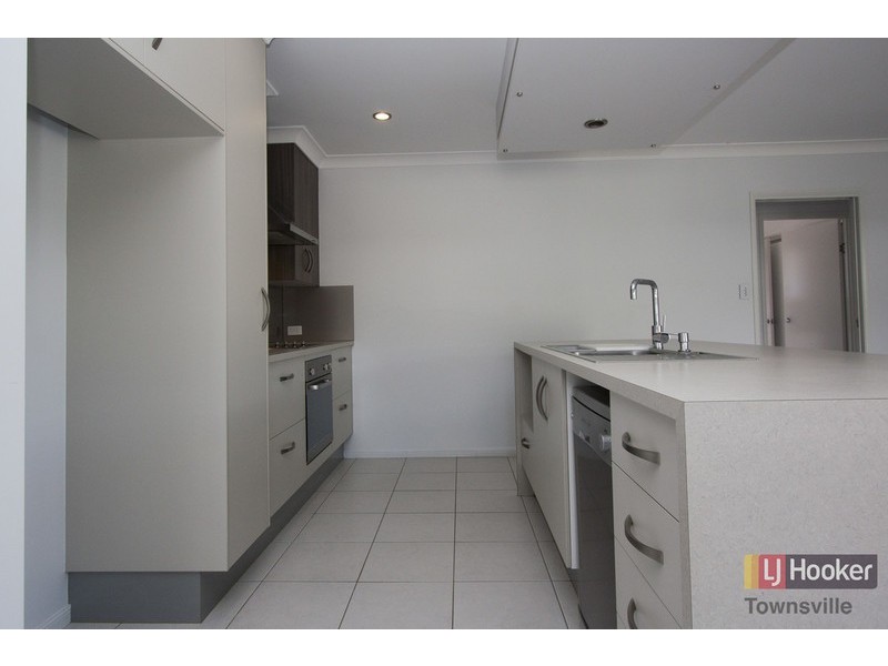 19 Rushtons Way, Mount Louisa QLD 4814